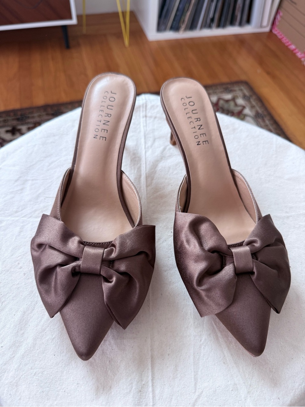 Journee Collection Brown Satin Pointed-Toe Bow Mules - Size 11 women's